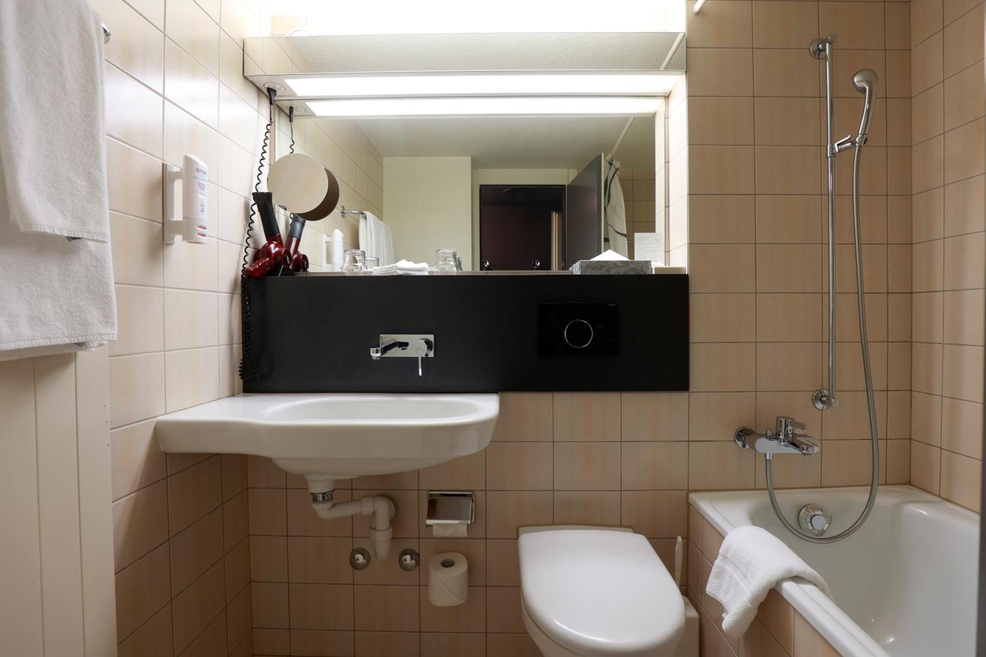 Hotel Thurgauerhof Self-Check-In Weinfelden Buitenkant foto